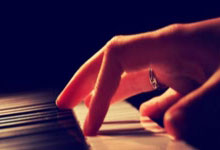 包含芝加哥公牛训练开放日，今夜防线松动引欢呼，CBA常规赛在即，训练强度明显提升的词条